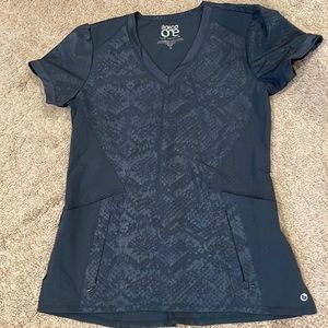 Barco One Small grey scrub top